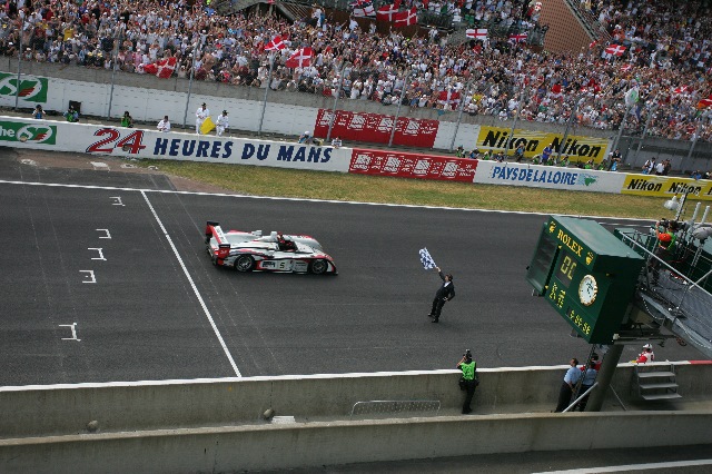(c) Pierre BARRAU, 2004