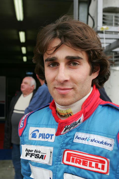 (c) Pierre BARRAU, 2004