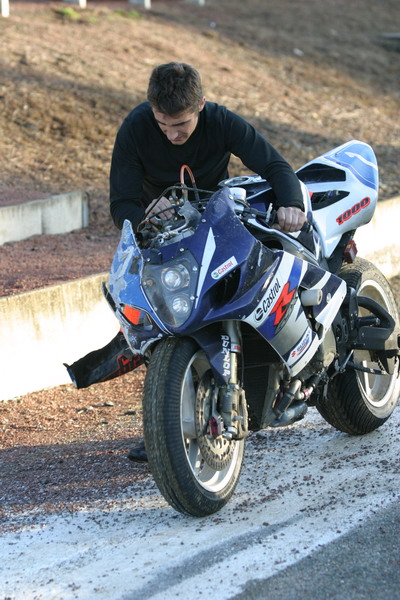 (c) Pierre BARRAU, 2004