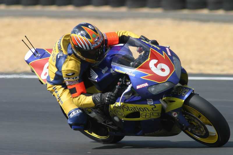 (c) Pierre BARRAU, 2004
